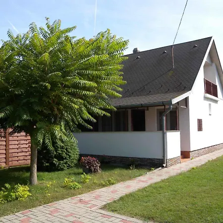 Balatonfenyves/balaton 18390 Hébergement de vacances *