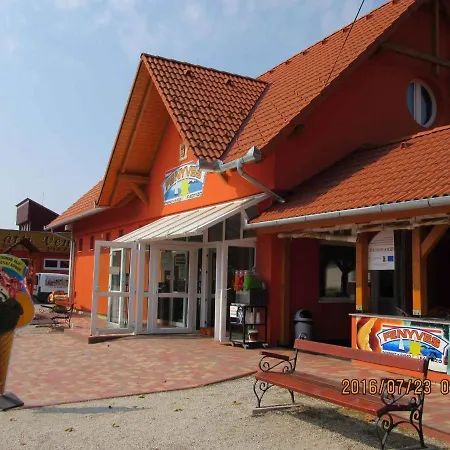 Balatonfenyves/balaton 18390 Holiday home *