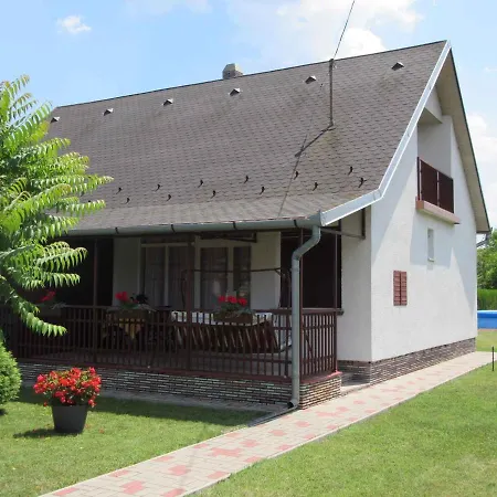 Tatil Evi Balatonfenyves/balaton 18390 *