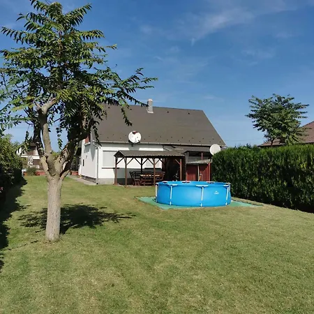 Ferienhaus - Balaton 18390 *